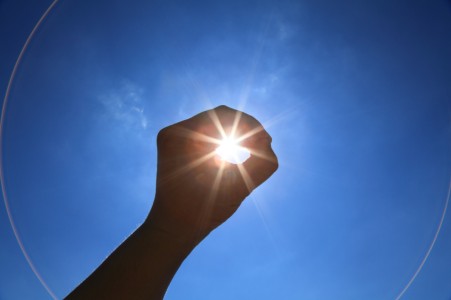 http://www.thesleuthjournal.com/dietary-chlorophyll-helps-us-captureuse-sunlight-energy-groundbreaking-study-reveals/