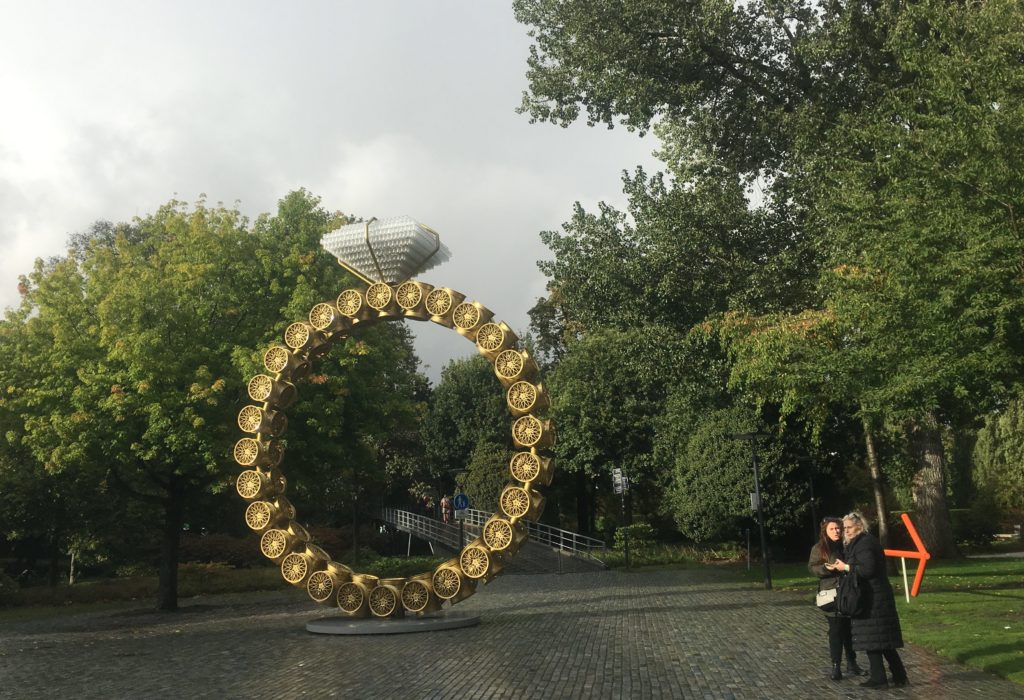 Solitaire by Joana Vasconcelos