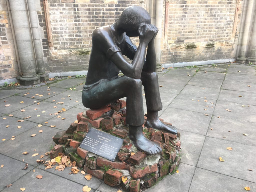 sculpture 'Prüfung'
