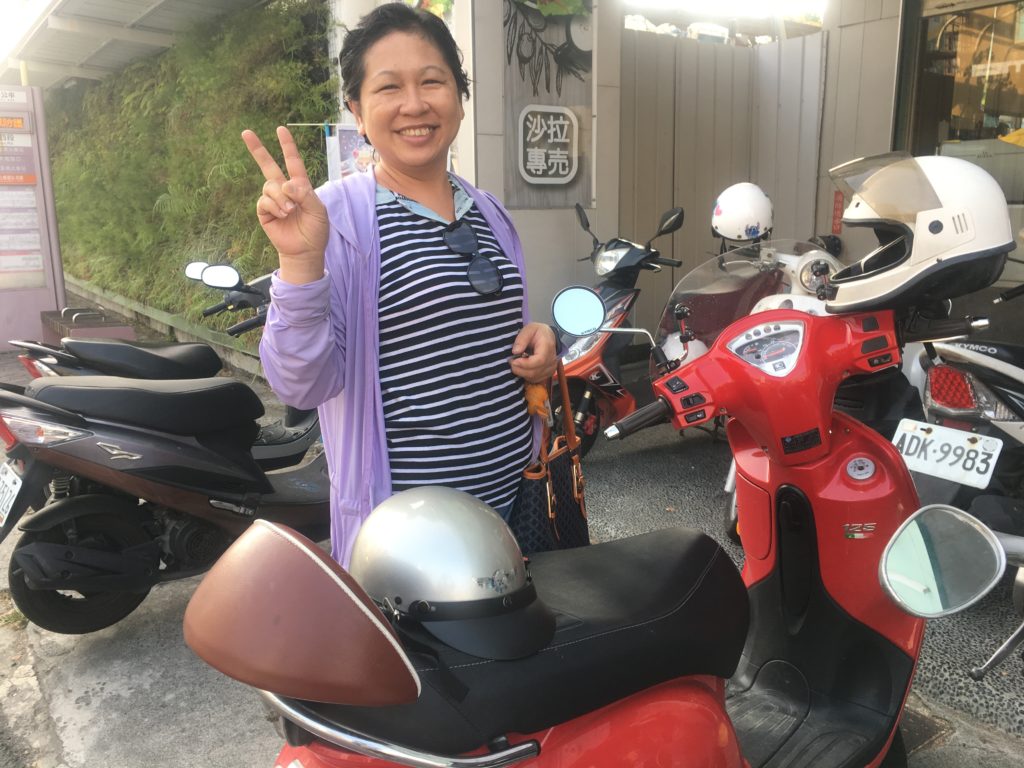 Badass Tainan Bikie survives mortal midsection squeezing