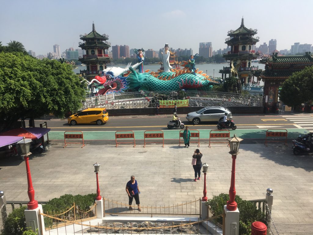 From Chi-Ming Tang Temple over the lake towards Kaohsiung
